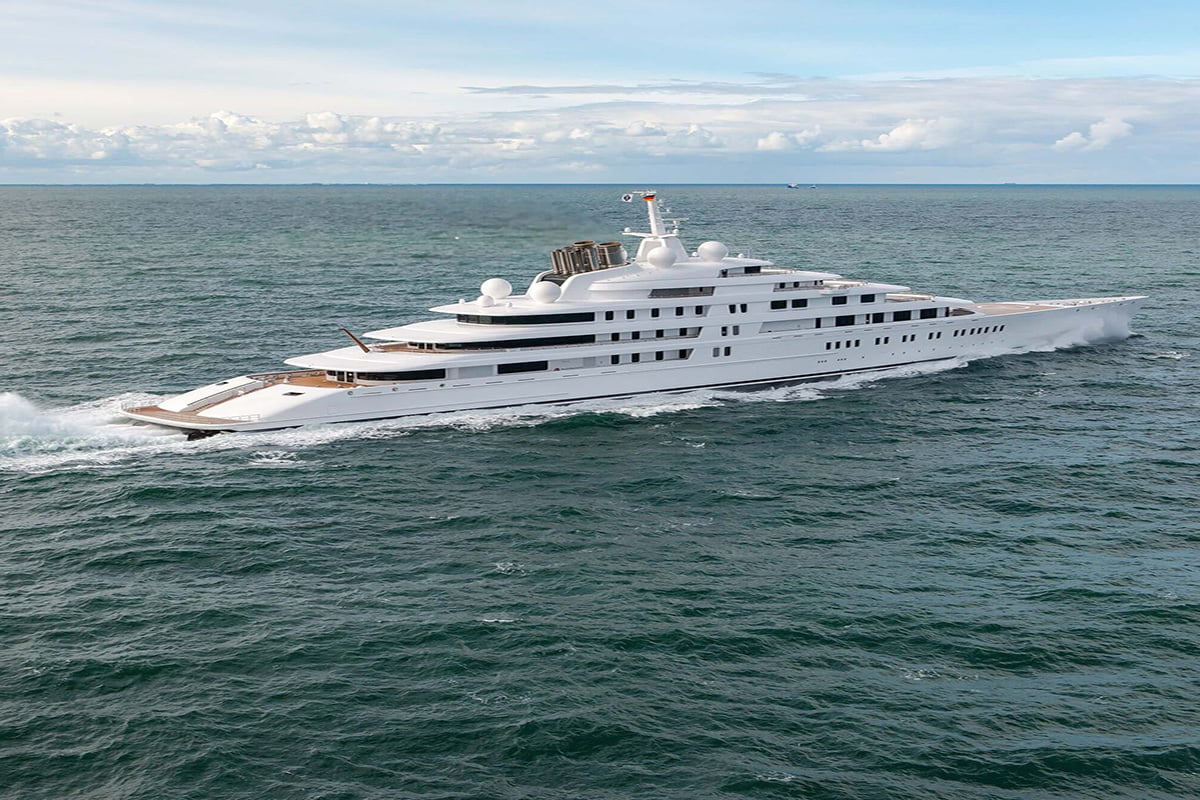 top 10 superyachts