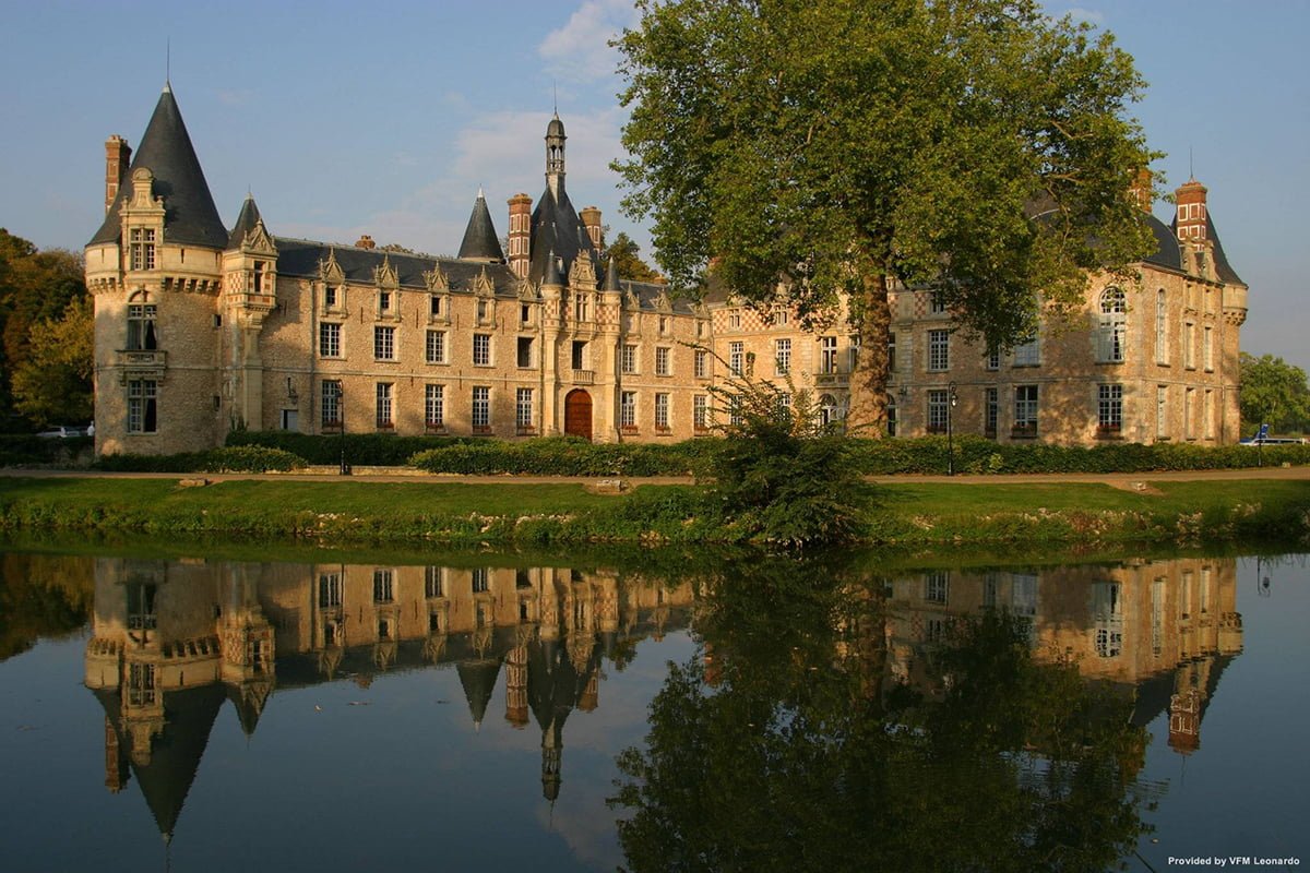 CHÂTEAU D’ESCLIMONT, FRANCE 3