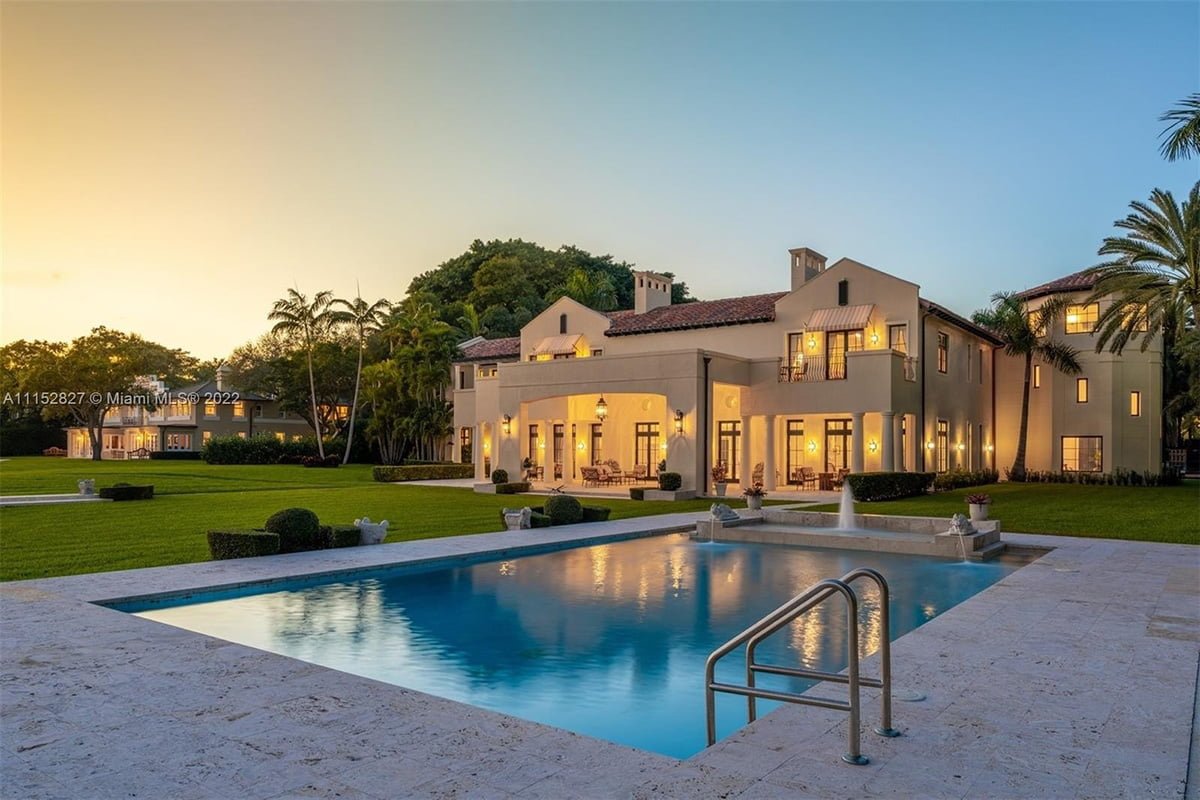 VILLA CALABASAS 2